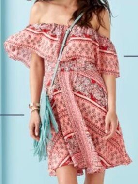 Off-Shoulder Pink Printed Summer Dress